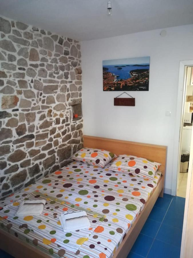 Holiday House Popovic Sućuraj Buitenkant foto